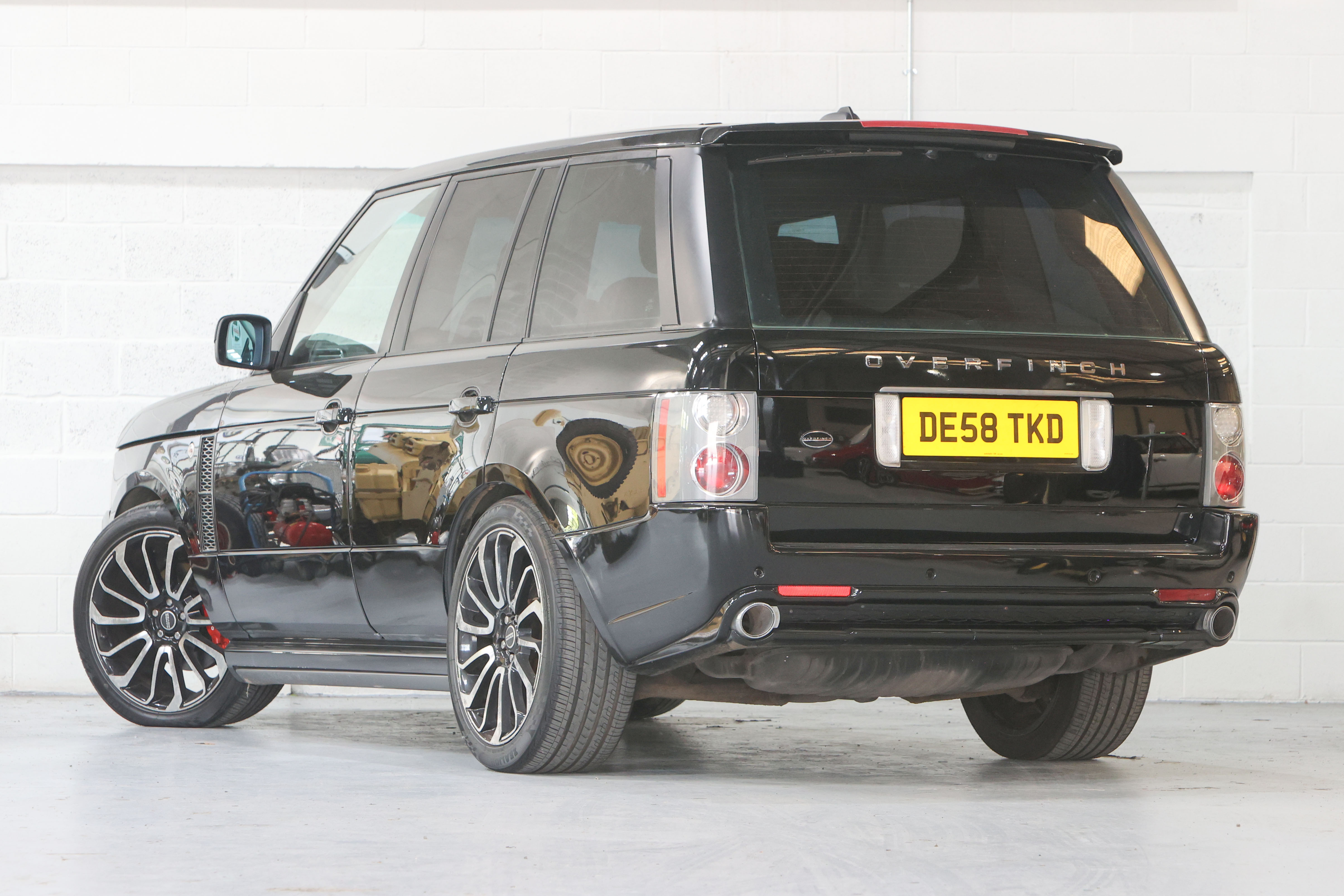 Lot 271 2009 Range Rover Vogue 3 6 TDV8 Overfinch lot-271-2009-range-rover-vogue-3-6-tdv8-overfinch