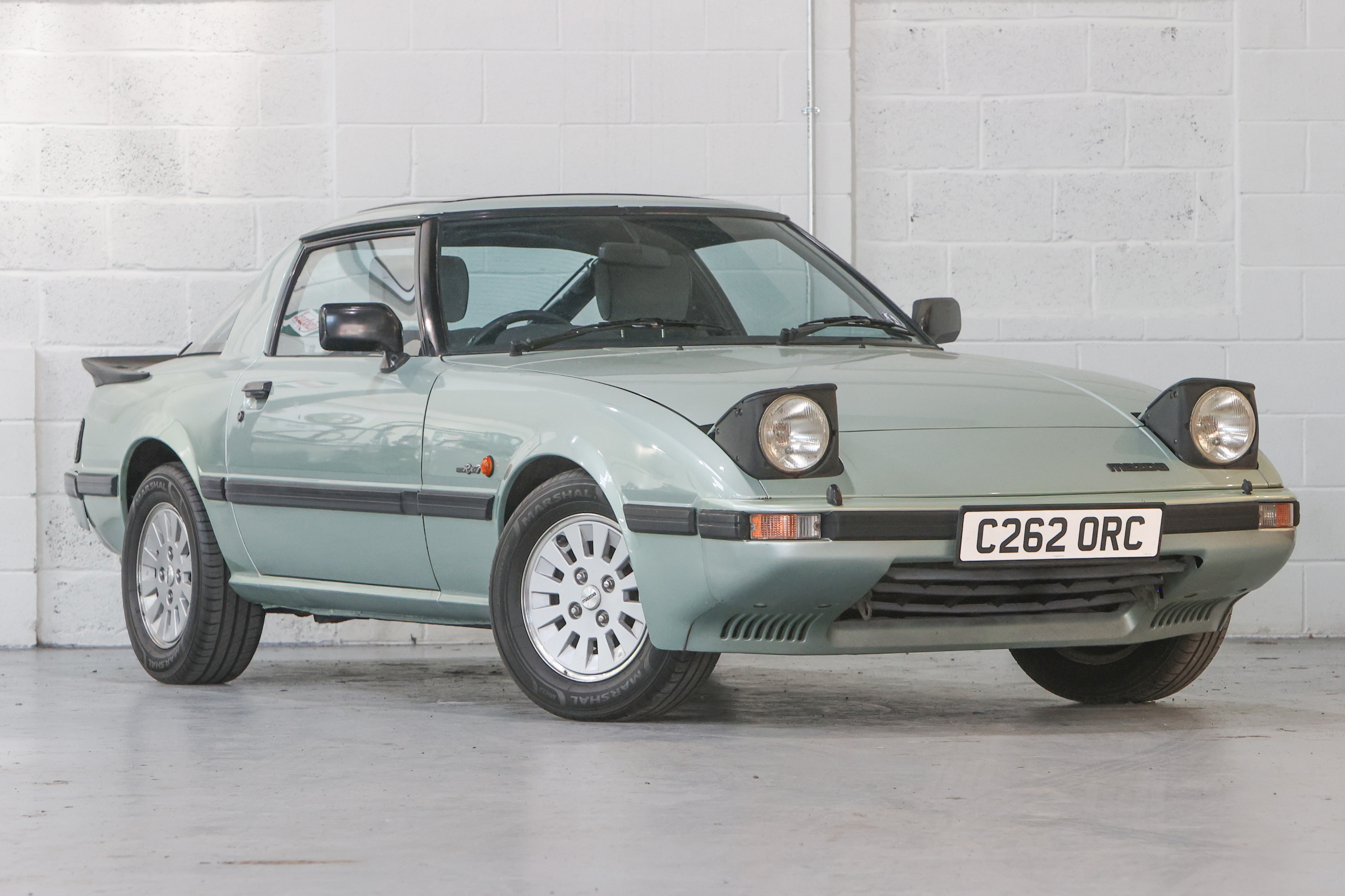 Lot 287 - 1986 Mazda RX-7