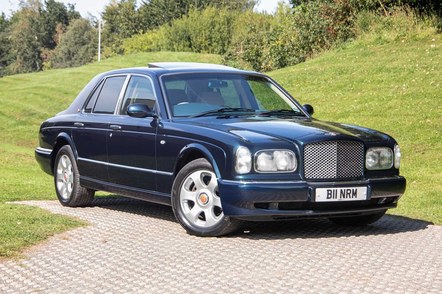 Lot 5 - 1999 Bentley Arnage Green Label