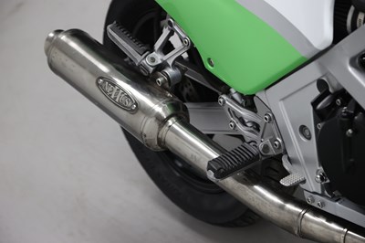 Lot 87 - 1986 Kawasaki GPZ400R