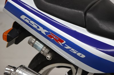 Lot 4 - 1992 Suzuki GSXR750 M