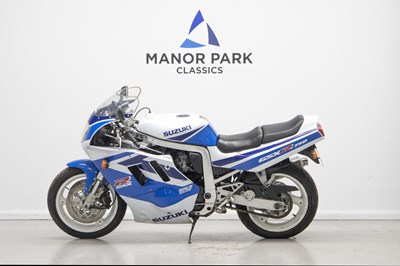 Lot 4 - 1992 Suzuki GSXR750 M