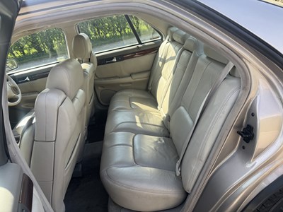 Lot 44 - 2001 Cadillac Seville STS V8