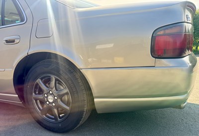 Lot 44 - 2001 Cadillac Seville STS V8