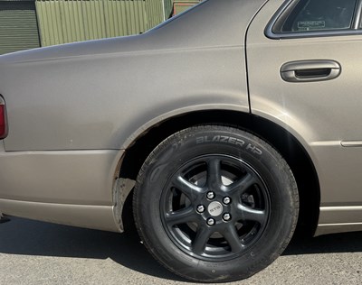 Lot 44 - 2001 Cadillac Seville STS V8