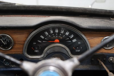 Lot 1972 Reliant Regal Supervan III