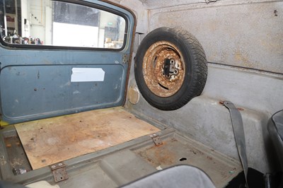 Lot 1972 Reliant Regal Supervan III