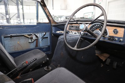 Lot 1972 Reliant Regal Supervan III