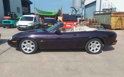 Lot 119 - 1997 Jaguar XK8