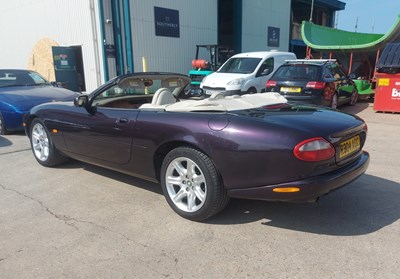 Lot 119 - 1997 Jaguar XK8