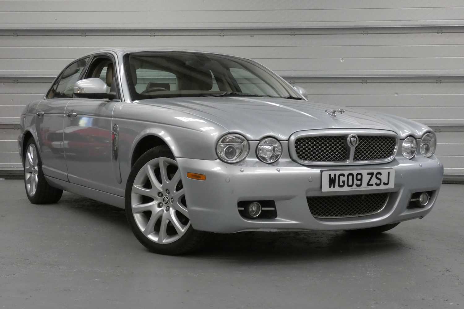 Lot 145 - 2009 Jaguar XJ Sovereign v6 TDVI