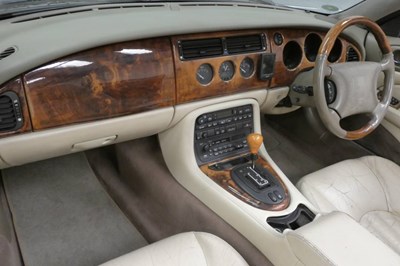 Lot 149 - 1997 Jaguar XK8 Convertible