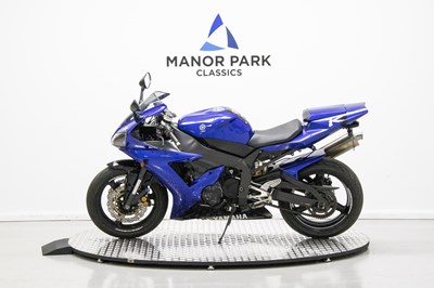 Lot 2002 Yamaha YZF-R1