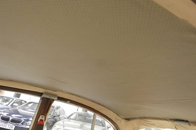 Lot 132 - 1969 Daimler 420 Sovereign