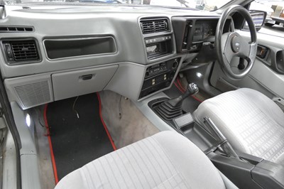 Lot 102 - 1983 Ford Sierra XR4i