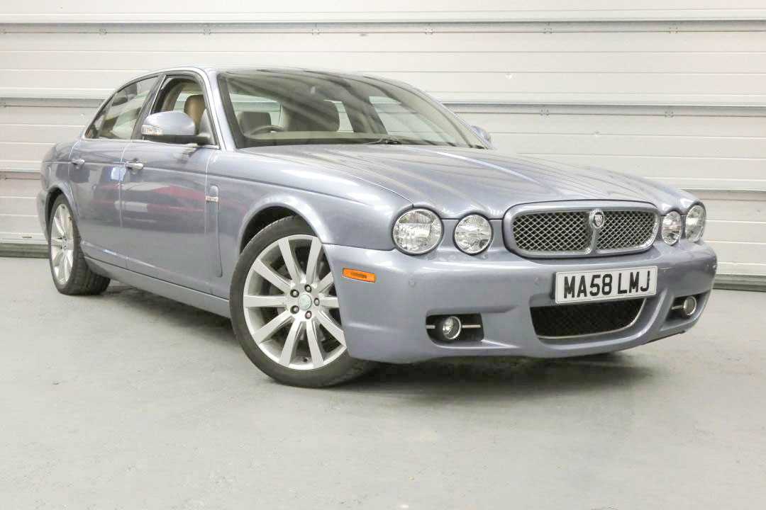 Lot 143 - 2008 Jaguar XJ Executive V6 Auto