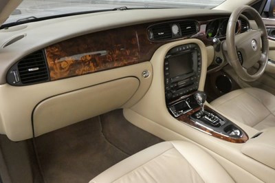 Lot 143 - 2008 Jaguar XJ Executive V6 Auto