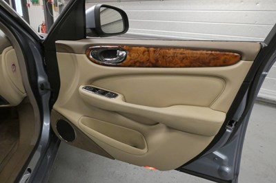 Lot 143 - 2008 Jaguar XJ Executive V6 Auto