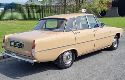 Lot 33 - 1975 Rover P6 2000 SC