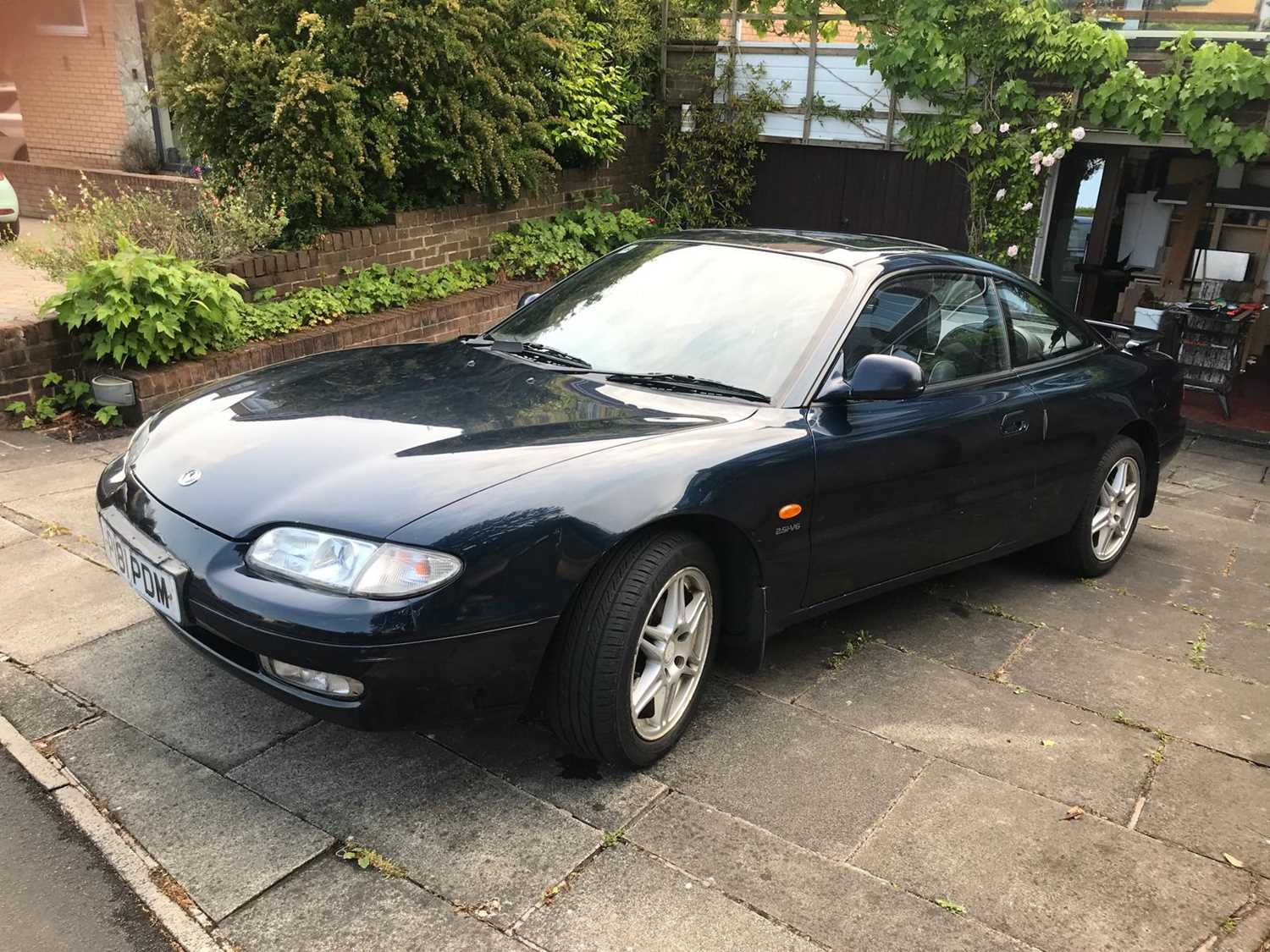 Lot 22 - 1997 Mazda MX-6 V6