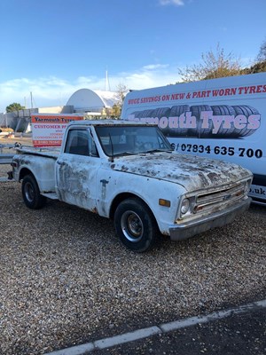 Lot 35 - 1968 Chevrolet C10 Stepside Shortbed Pick-Up