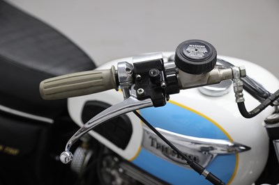Lot 1976 Triumph Tiger 750
