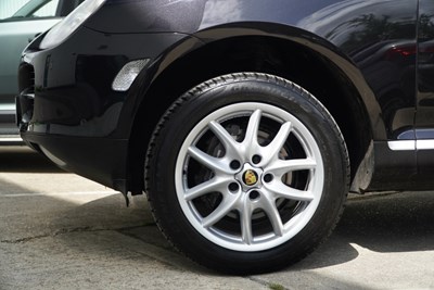 Lot 153 - 2005 Porsche Cayenne 3.2 V6 Auto