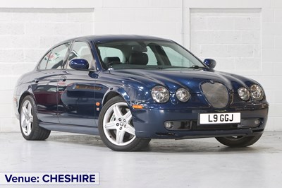 Lot 2002 Jaguar S-Type R