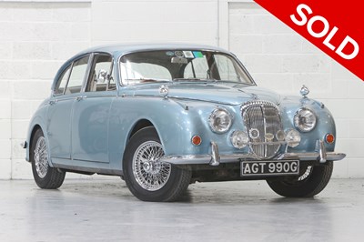 Lot 261 - 1969 Daimler V8-250