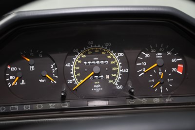 Lot 255 - 1994 Mercedes-Benz E 320 Estate 7-Seater