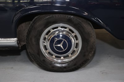 Lot 1966 Mercedes-Benz 220 SEB Coupe