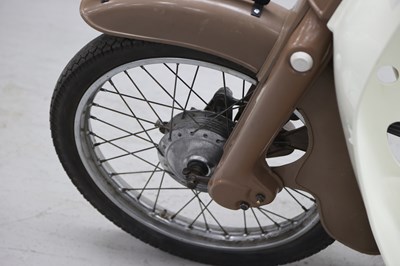 Lot 77 - 1972 Honda C90