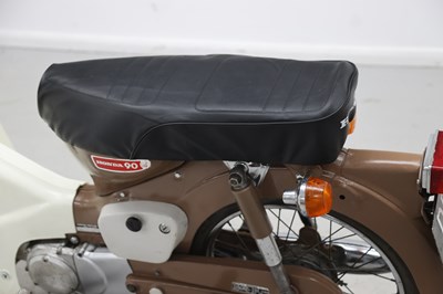 Lot 77 - 1972 Honda C90