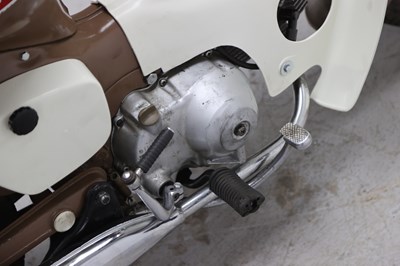 Lot 77 - 1972 Honda C90