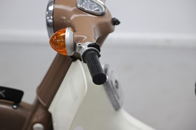 Lot 77 - 1972 Honda C90