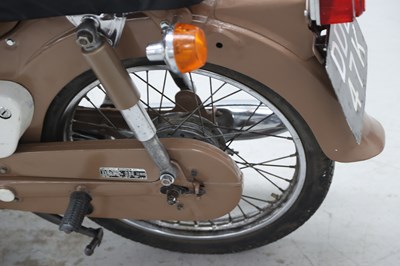 Lot 77 - 1972 Honda C90