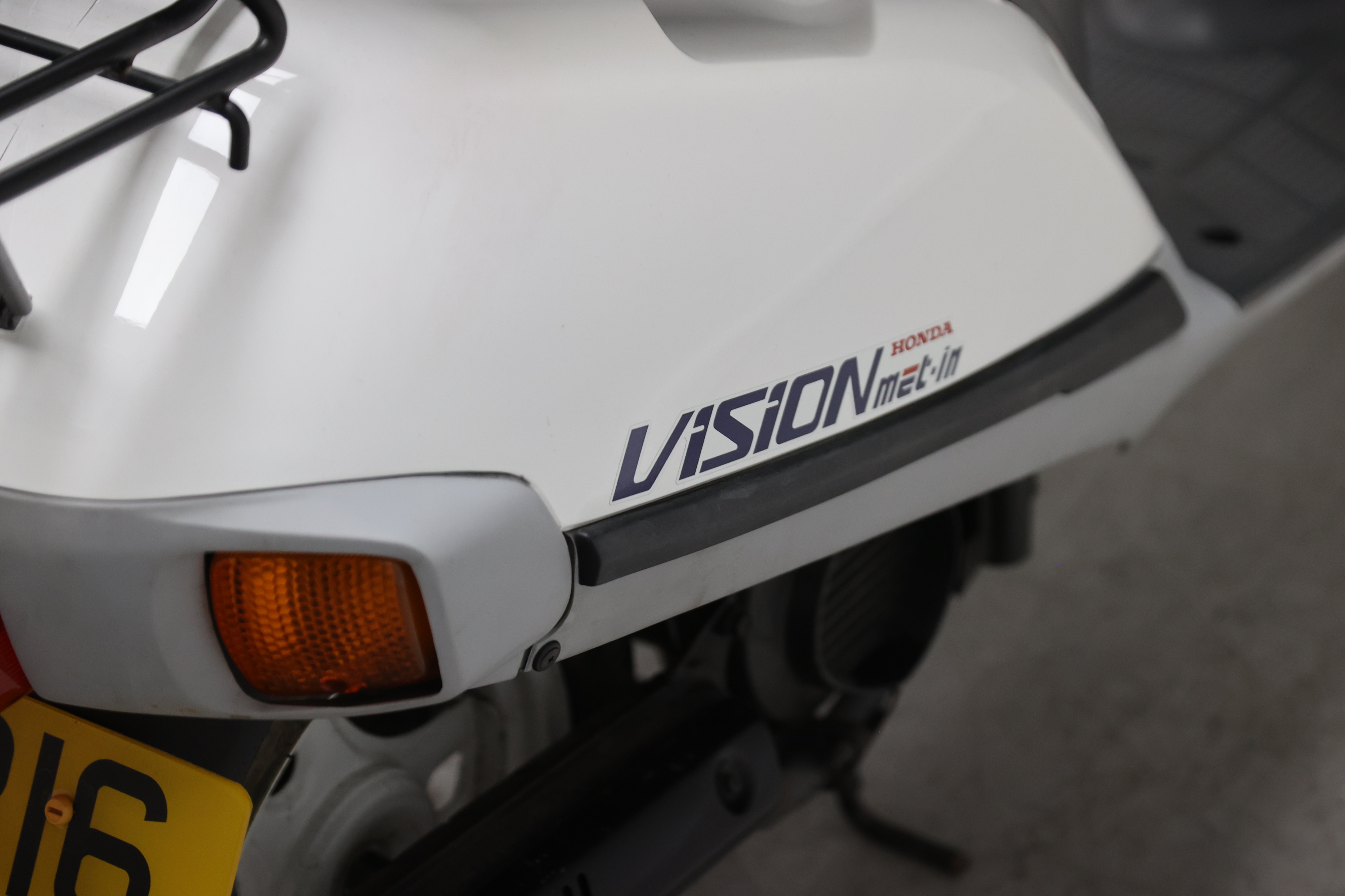 Lot 39 - 1989 Honda SA50 Vision Met-In