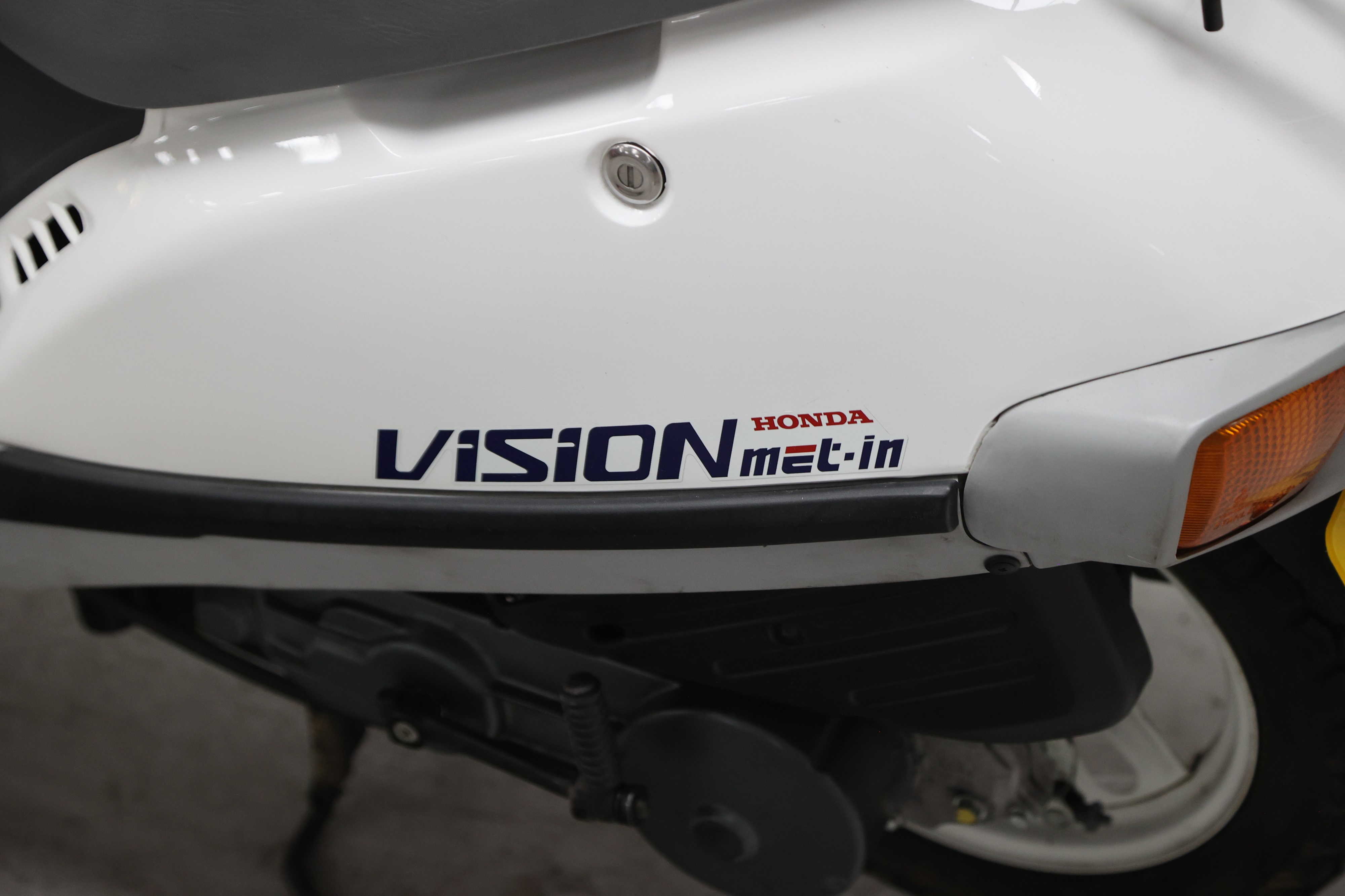 Lot 39 - 1989 Honda SA50 Vision Met-In