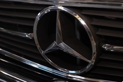 Lot 1980 Mercedes-Benz 380 SL