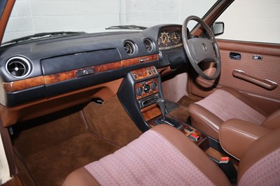 Lot 1978 Mercedes-Benz 280 CE