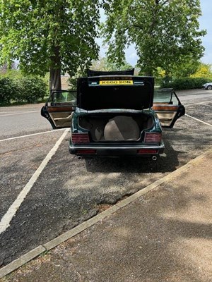 Lot 17 - 1993 Jaguar XJ40 XJ6 3.2 Auto