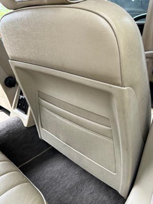 Lot 17 - 1993 Jaguar XJ40 XJ6 3.2 Auto