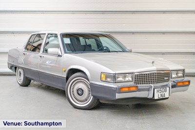 Lot 129 - 1990 Cadillac Fleetwood
