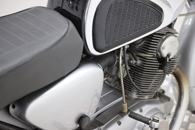 Lot 10 - 1965 Honda CB72 Dream Super Sport