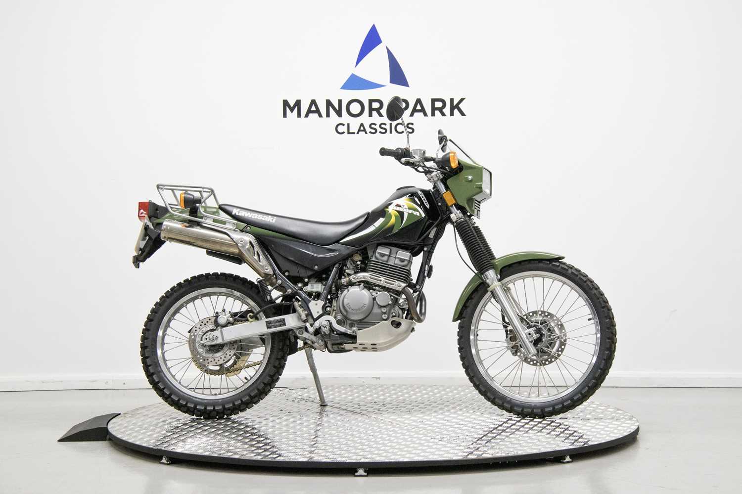 Lot 2009 Kawasaki KL250 Super Sherpa