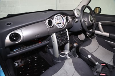 Lot 2002 Mini Cooper S R53