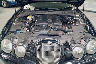 Lot 145 - 2003 Jaguar S-Type V8 R Auto