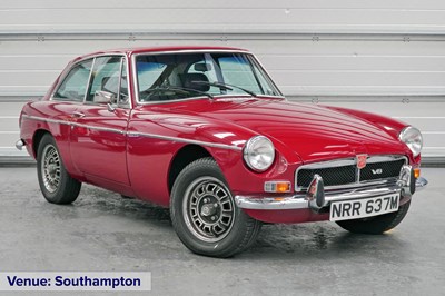 Lot 120 - 1973 MG B GT V8