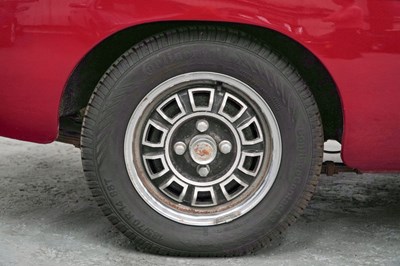Lot 120 - 1974 MG B GT V8
