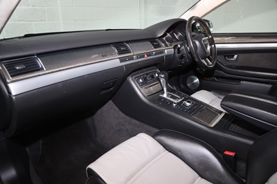 Lot 2007 Audi S8 V10